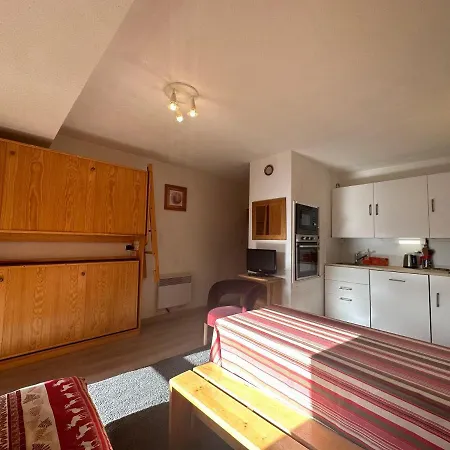 A : Aux Pieds, Balcon, Wi-fi Et Parking - Fr-1-688-32 Apartmán