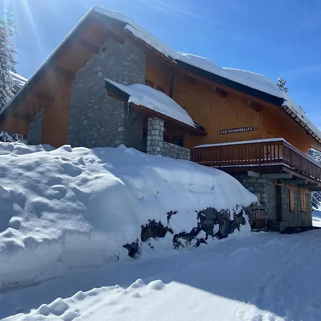 A : Aux Pieds, Balcon, Wi-fi Et Parking * Méribel